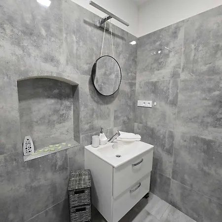 Cvikov - Bezbarierove Studio Elena Česká Lípa